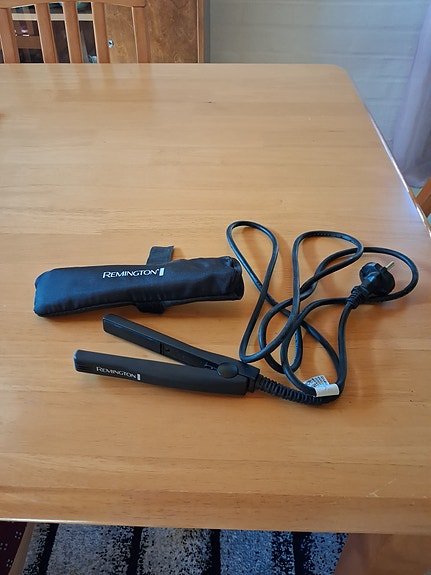 Remington hiusten suoristusrauta matkakokoinen