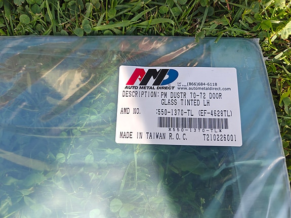Auto Metal Direct PK Duster 70–72 ovenlasi oikea, tummennettu
