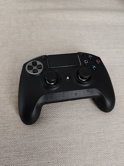Razer Raiju Ultimate PS4/PC -peliohjain