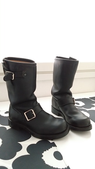 Bootsit, koko 37