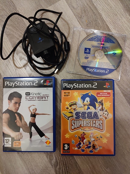 PlayStation 2 EyeToy kamera + Kinetic Combat ja Sega Superstars