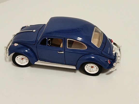 Sininen Volkswagen 1967 1/18