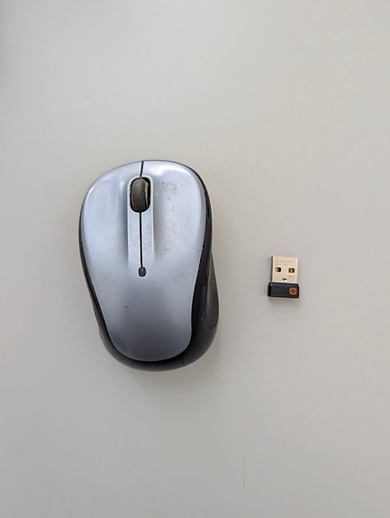 Langaton hiiri USB-vastaanottimella