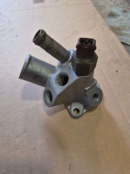Letkulähtö Ford Cologne V6 moottoriin