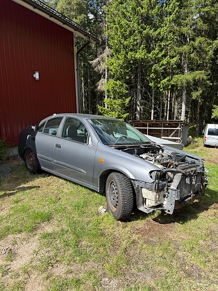 Nissan almera n16 osina