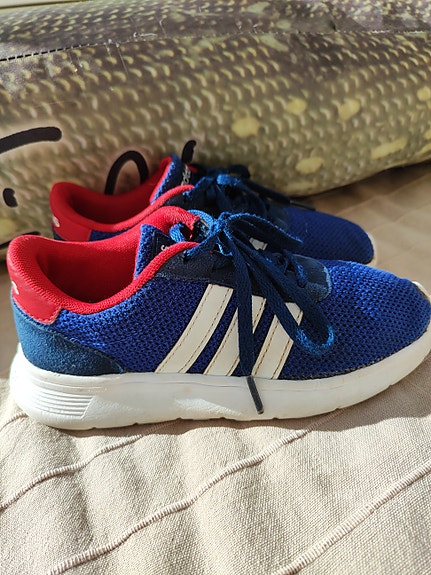 Adidas neo lenkkarit koko 33