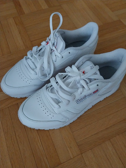 Uudet Reebok Classic lenkkarit koko 38