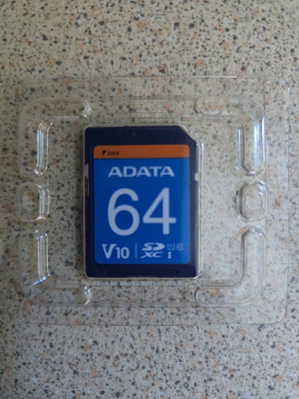 ADATA 64 GB SDXC muistikortti. Takuu.