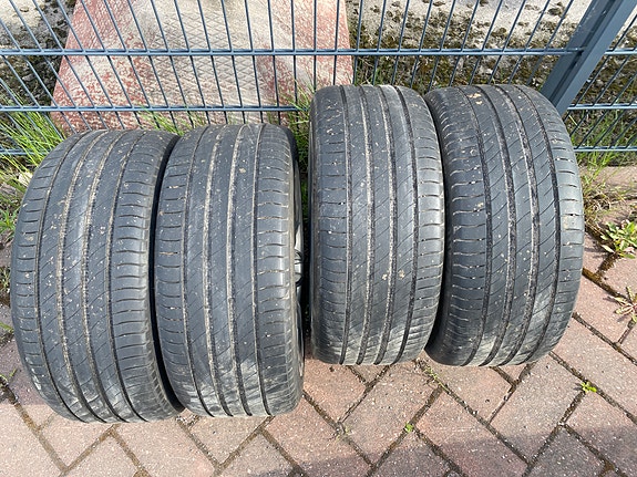 245/40/18" kesärenkaat DOT 2022 (4kpl) 6mm pintaa