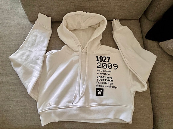 Lacoste Minecraft huppari koko 36 valkoinen