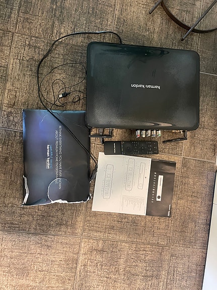 Vikaantunut harman/kardon viritin/ dvd soitin