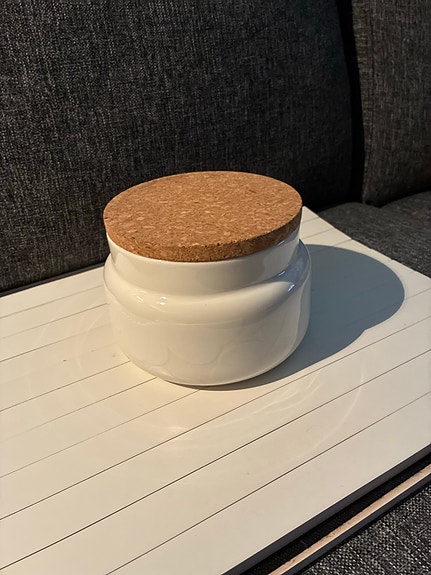 Marimekko valkoinen Unikko purkki korkkikannella
