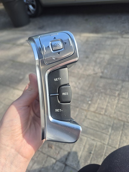 Ford ohjauspyörän vakionopeudensäädin / rattikytkin