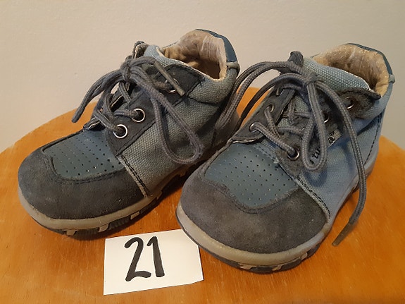 Nauhakengät koko 21