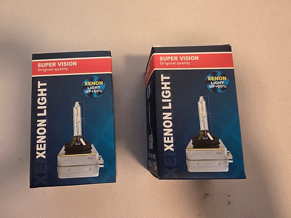 Xenon poltin pari 2kpl D1S 6000k