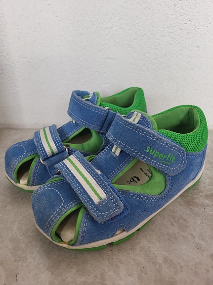 Superfit sandaalit, koko 24