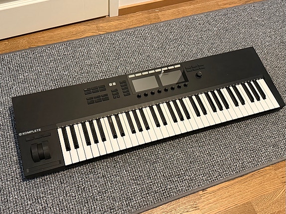 Native Instruments Komplete Kontrol S61 mk2