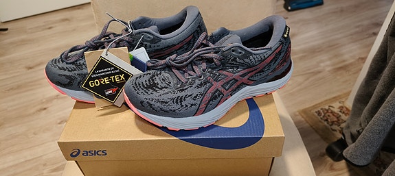 Uudet  ASICS Gel Cumulus 23 GTX