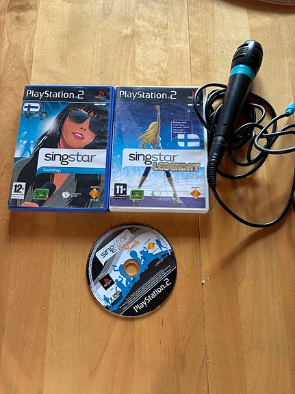 PS2 Singstar pelejä ja mikrofoni