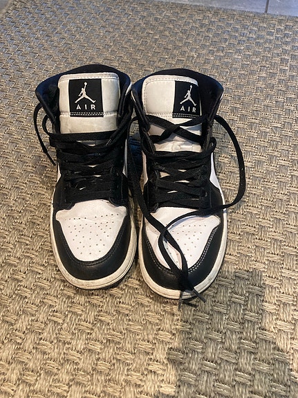 Nike Air Jordan tennarit koko 37 unisex mustavalkoinen