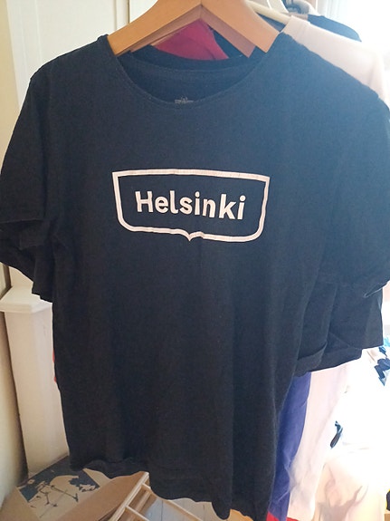 Klassinen Helsinki t-paita koko M