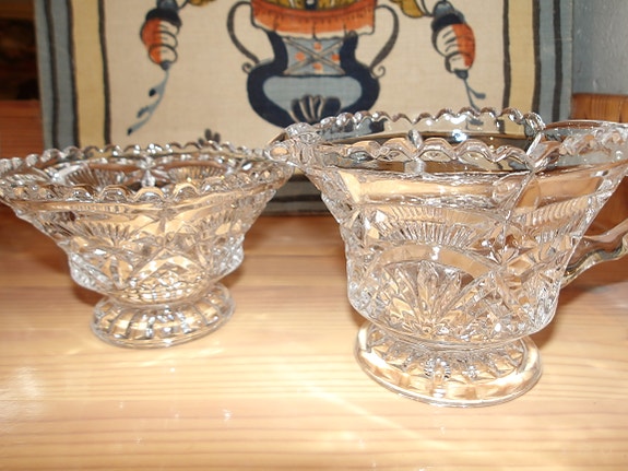 Vintage kermakko ja sokerikko Riihimäen lasi ? Karhula lasi?