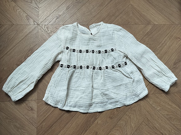 Zara,  104 (92)