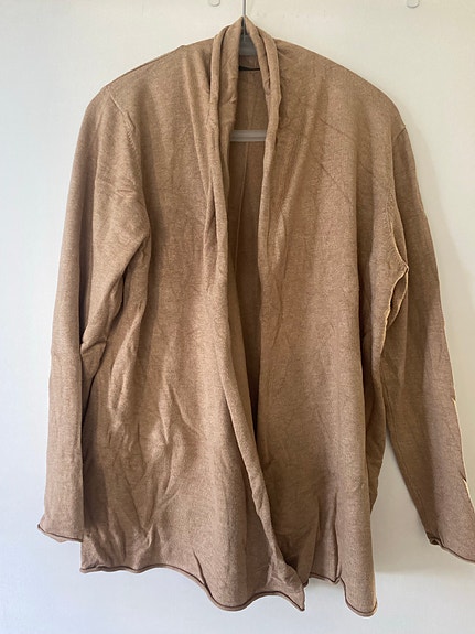 Beige neuletakki 42
