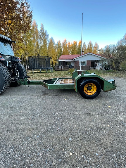 Traktorin perävaunu/lavetti 7 tn