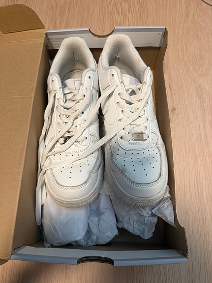 Nike Air Force kengät