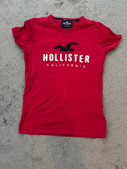 Hollister s-koon T-paita