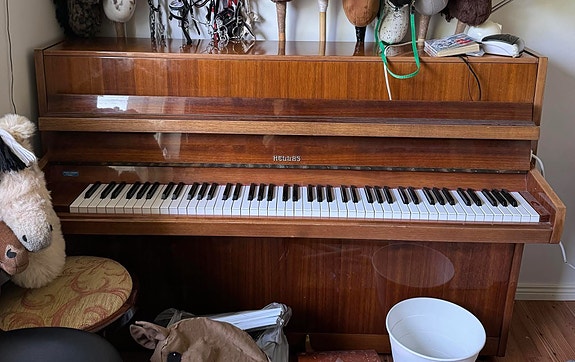Hellas piano