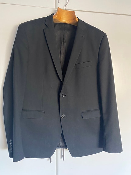 Turo miesten puku XL slim fit musta