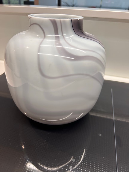 Iittala Nuutajärvi lasimaljakko Kerttu Nurminen valkoinen harmaa marmorikuvio