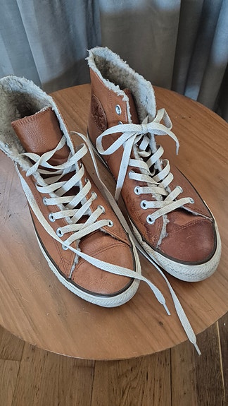 Converse nahkaiset vuorelliset tennarit koko 41,5 ruskea