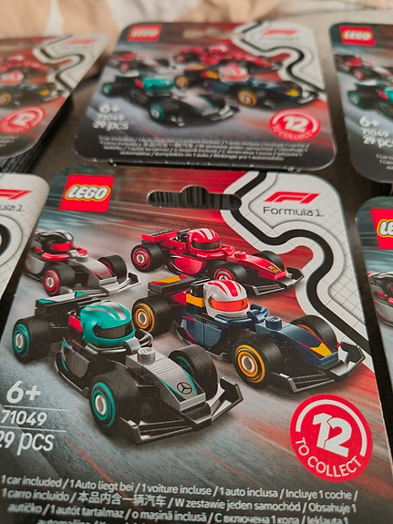 LEGO Formula 1 keräilyautot 71049
