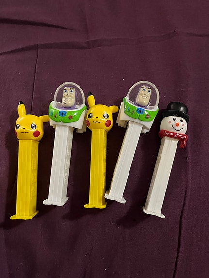 Pez Pikachu, Buzz Lightyear ja lumiukko -karkkiannostelijat 5 kpl