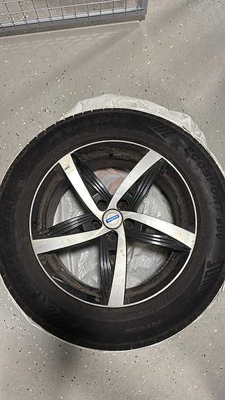 18’’ Volvo Kesärenkaat (255/55R18) Uudenveroiset!!