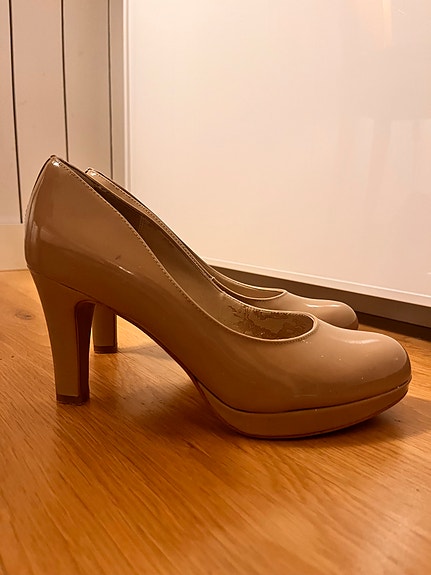 Clarks nude korkokengät koko 40