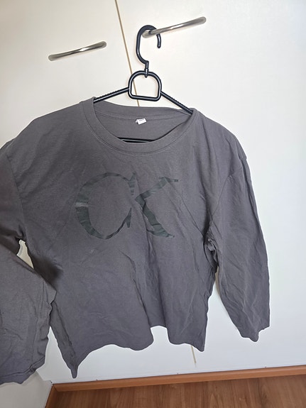 Calvin Klein pitkähihanen