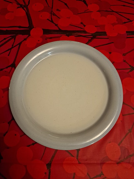 Pentik matala lautanen