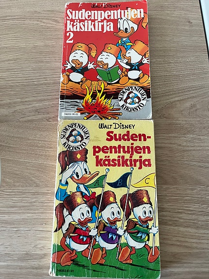 Walt Disney Sudenpentujen käsikirja 1 ja 2 kirjasarja