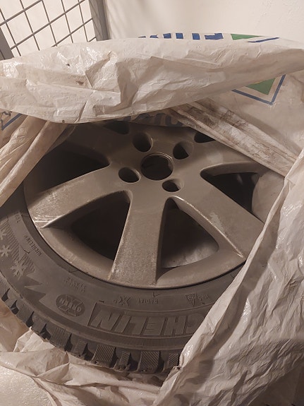 Talvirenkaat ja vanteet 205/55 R16