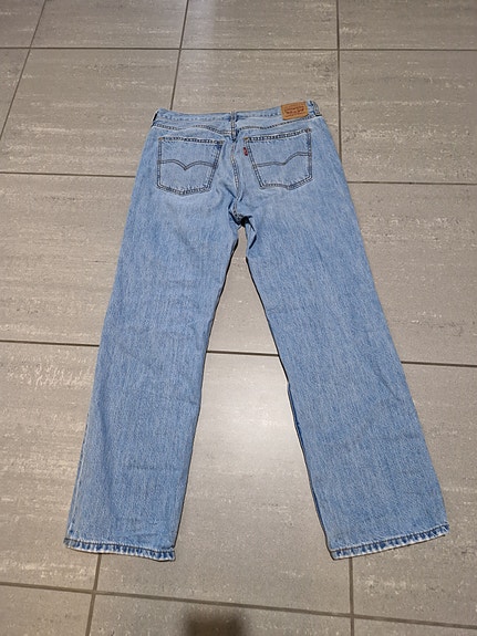Levis 31