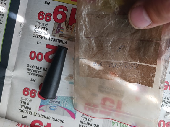 Helkama raisu kaasukahva vaijerin suojakumi
