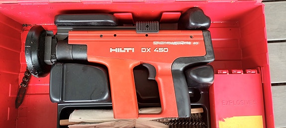 Hilti DX 450 panosnaulain
