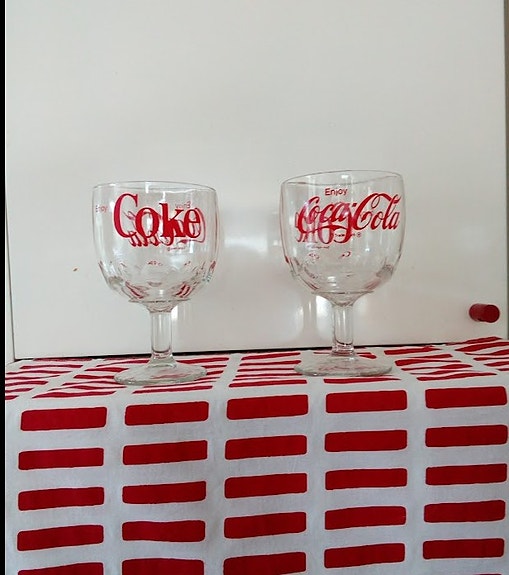 6 kpl isoja vintage  COCA COLA maljoja , hyväkuntoiset.