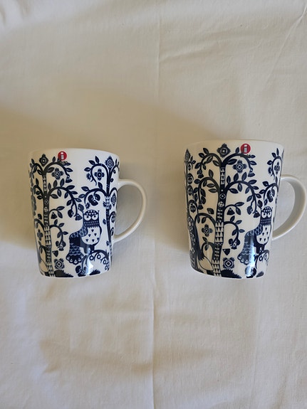 Iittala Taika mukit sininen kuvitus