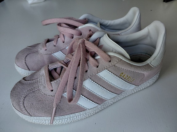 Lasten Adidas lenkkarit