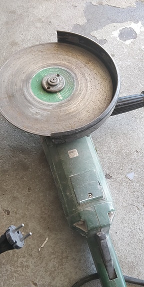Kulmahiomakone 230 mm